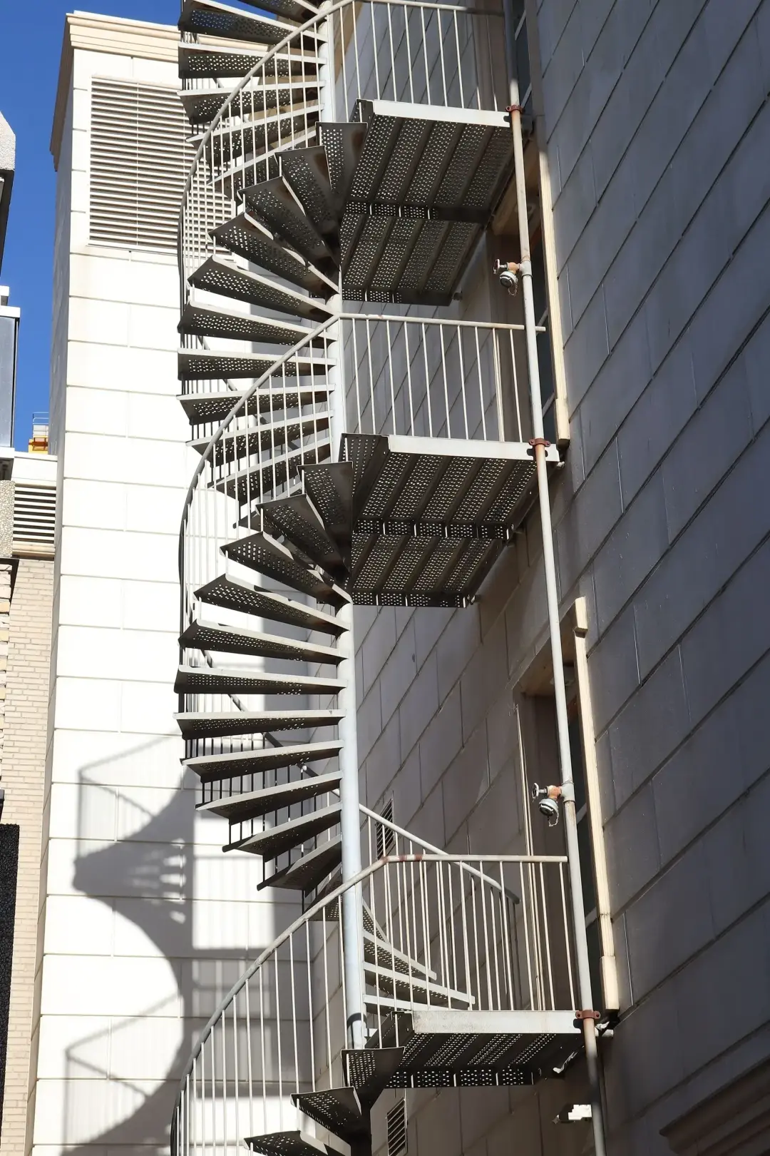 How To Maintain Metal Staircases